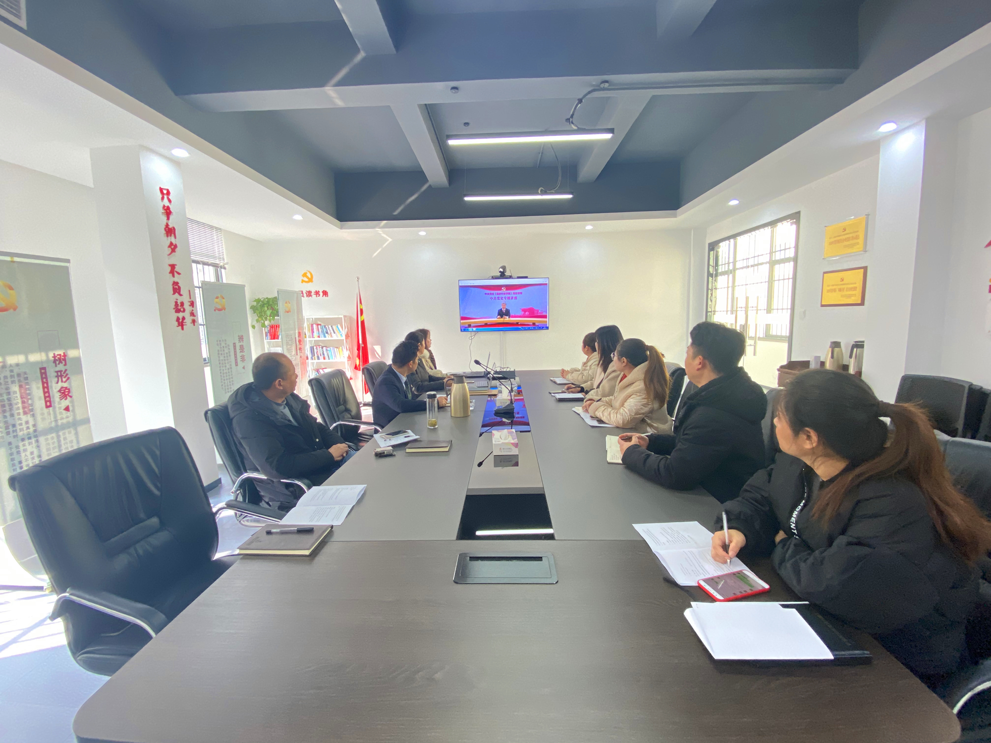 学党史 悟思想——庐阳耀世娱乐文创园党支部组织开展党史学习教育活动