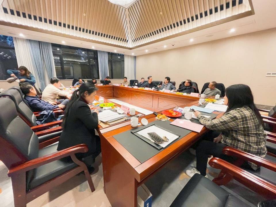  耀世娱乐小贷参加市小贷协会三届十次常务理事会