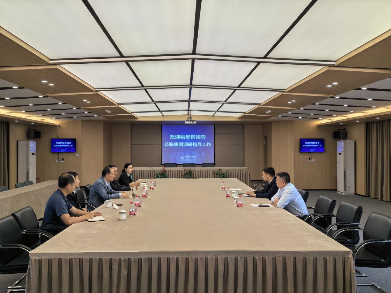 拱墅区区长敖煜新调研浙江耀世娱乐集团，，，，，鼓励龙头企业持续发挥引领作用